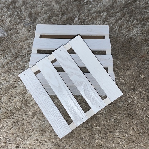 Small decorative pallets - Picture 3 of 3